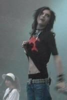 abdomenul lui billl....... - ::gratzy3yta::bill~(O_o) - Bill Kaulitz
