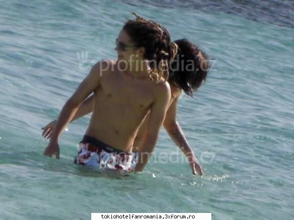 bill si tom in vacanta - BlOOdY KiSS - Bill Kaulitz