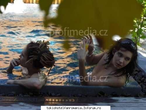 hehe bill si tom in vacanta
